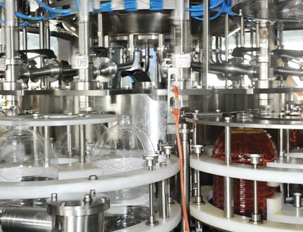 非饮料吹灌旋一体机